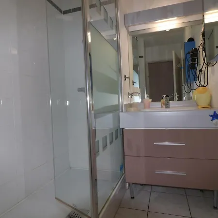 Apartment Superbe 3 Pieces Avec Terrasse De 74m², Clim Et Wifi, A - Fr-1-472a-131